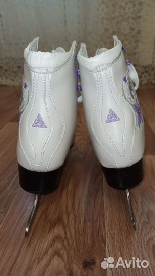 Коньки фигурные утепленные 35р