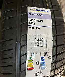 Michelin Pilot Sport 3 245/45 R19 и 275/40 R19 105Y