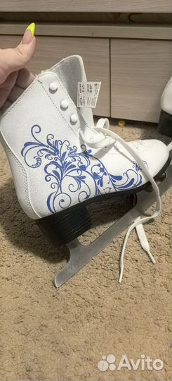 Фигурные коньки odela р40