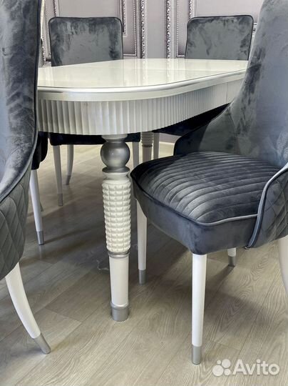 Стол и стулья от производителя. В наличии