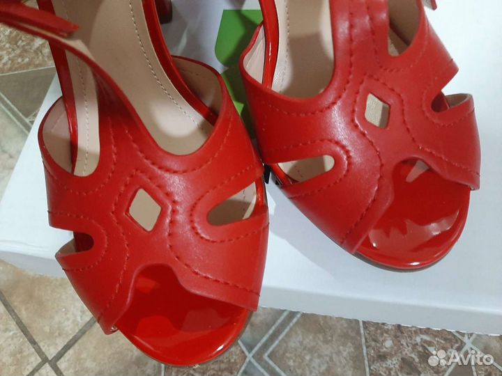 Босоножки женские 37 размер