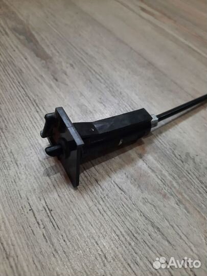 Трос лючка бензобака Kia RIO 3