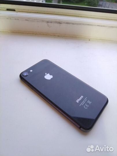 iPhone 8, 64 ГБ