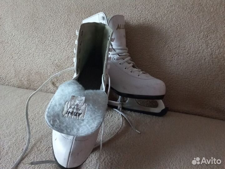 Коньки фигурные 38 размер