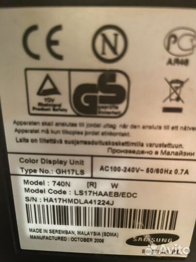 Монитор Samsung