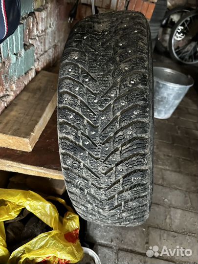 Nokian Tyres Hakkapeliitta 8 185/65 R15