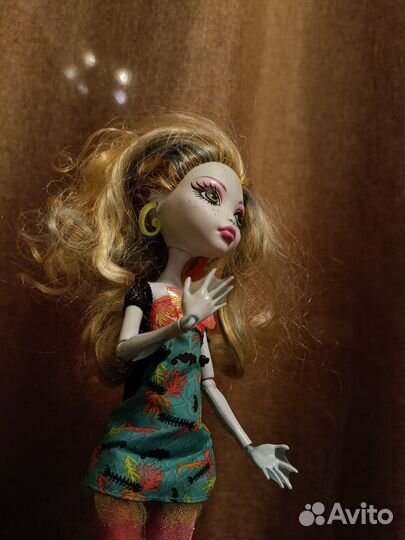 Кукла монстер хай