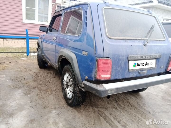 LADA 4x4 (Нива) 1.6 МТ, 2003, 120 000 км