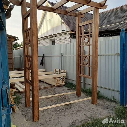 Пергола деревянная, садовые арки