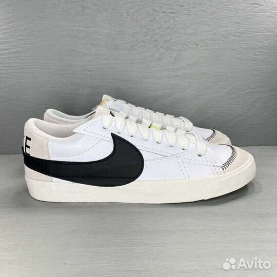 Nike Blazer low 77