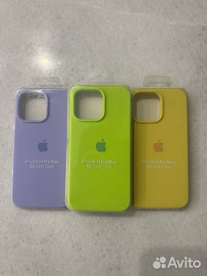 Силиконовый чехол на iPhone 14 Pro Max