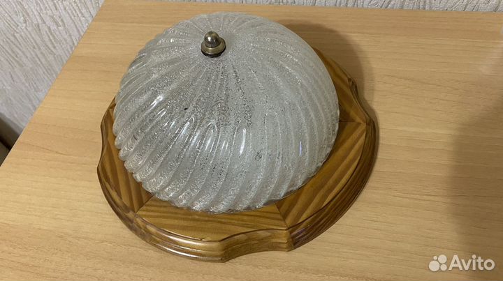 Лампа настенная