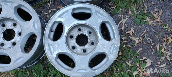 Диск R16 для Chevrolet Tahoe 2005 года