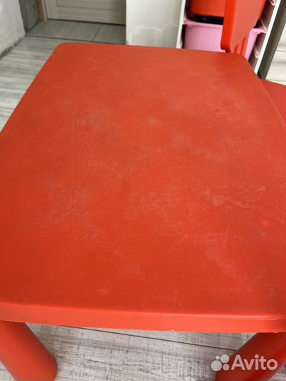 Столик и два стульчика IKEA