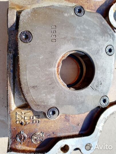 Маслянный насос Volkswagen Golf plus 1.4 80 лс CGG