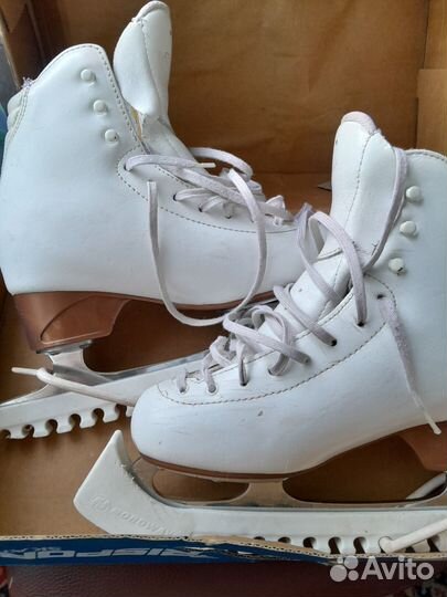 Фигурные коньки risport