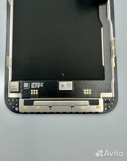 Дисплей iPhone 13