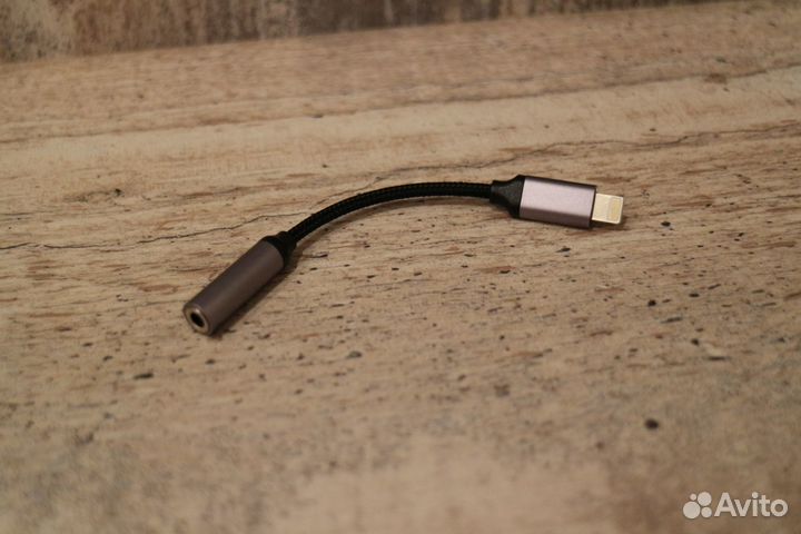 Переходник с Lightning на 3.5