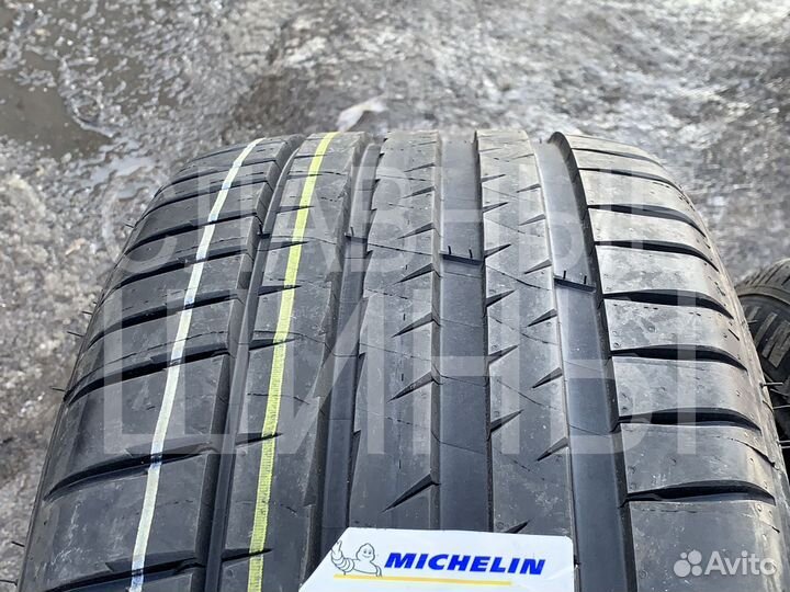 Michelin Pilot Sport 4 245/40 R20 99Y