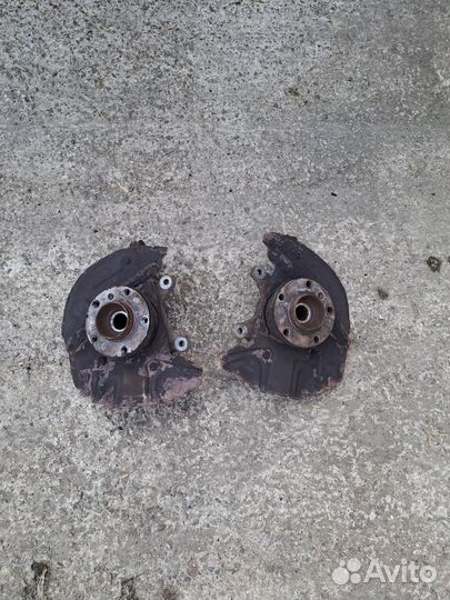 Кулак поворотный BMW Х5 Е53 передний