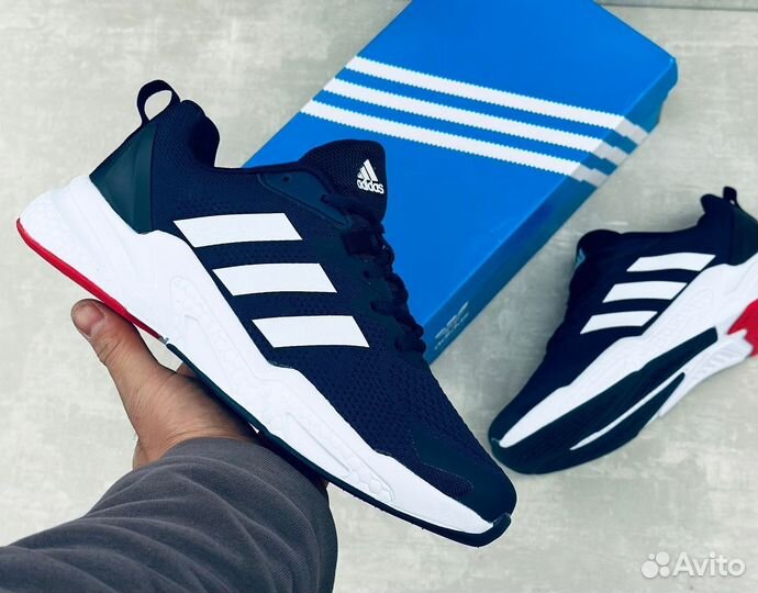 Кроссовки Adidas р. 42,43,44