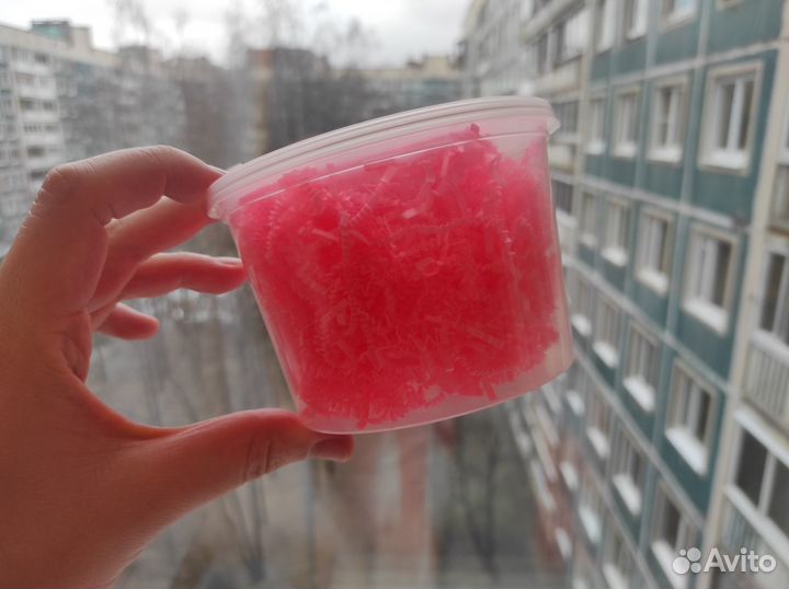 Бумажный наполнитель для подарков розовый