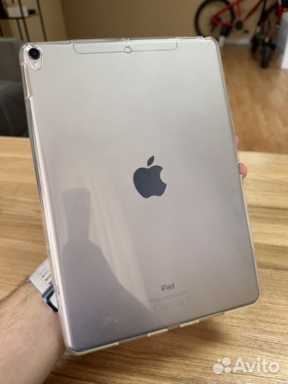 iPad pro 10.5 64gb wi-fi + sim