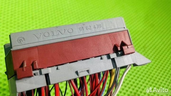 Блок предохранителей Volvo S80 1998 9162439