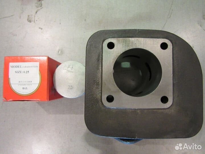 Цилиндр с поршнем Honda Lead 100 оригинальный