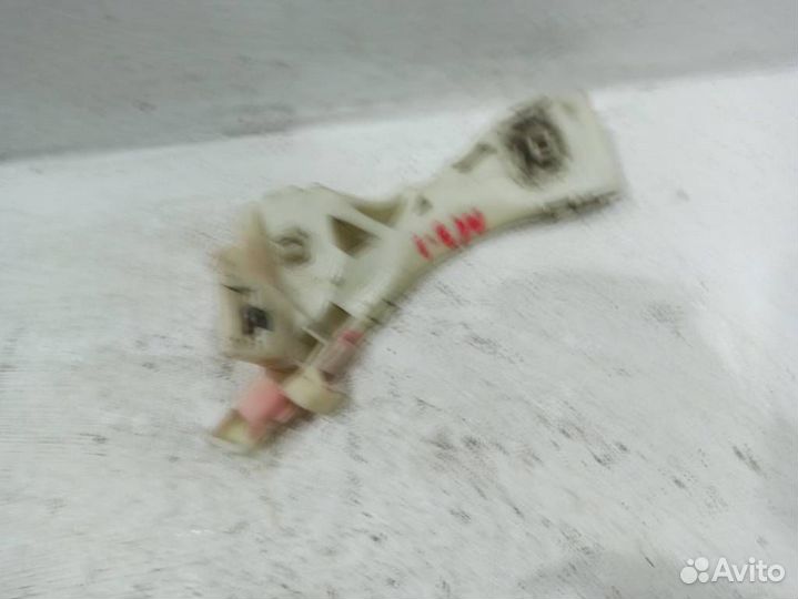 Направляющая бампера переднего