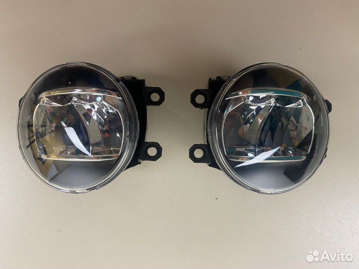 Туманка Toyota Land Cruiser 200 15- (LED)