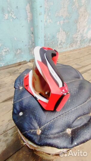 Кроссовый шлем