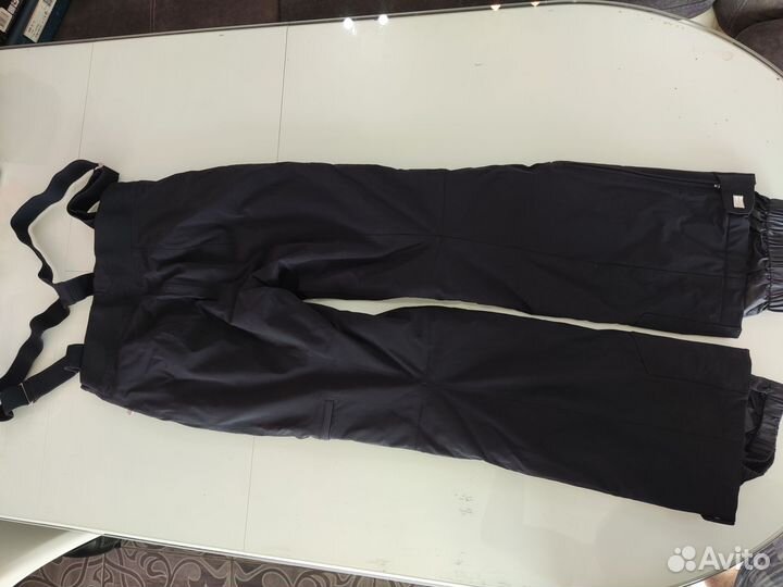 Сноубордический костюм женский