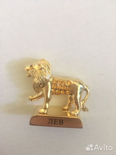 Статуэтка металлическая Лев