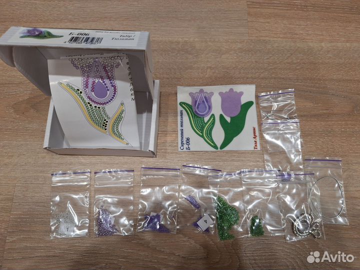 Tela Artis Тюльпан (набор для вышивки украшения)