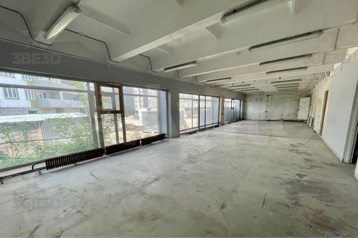 Помещение 400 кв.м на 1 линии Авроры