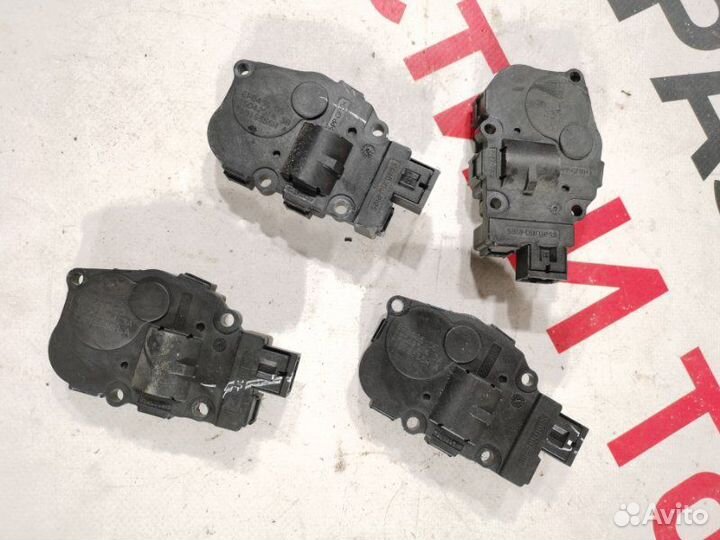 Сервопривод заслонок печки Bmw X4 F26 N55B30A 2014