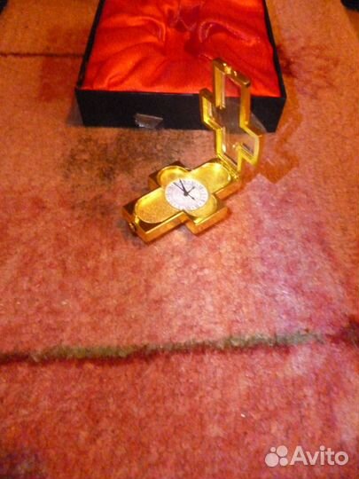 Часы-крестик коллекционные