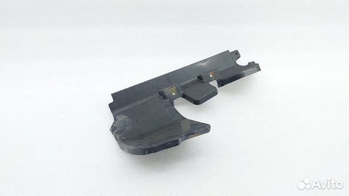 Дефлектор радиатора левый Nissan Almera G15 K4M