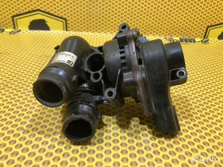 Корпус термостата Volkswagen Tiguan 5N1 cawa 2011
