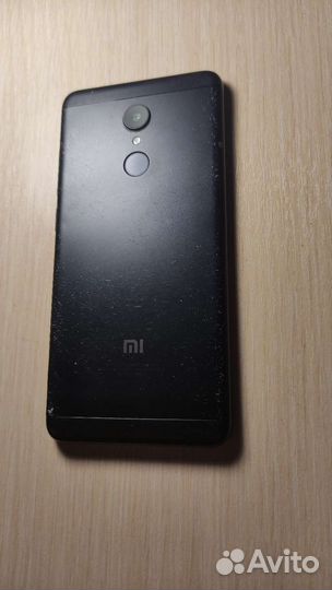 Телефон Xiaomi Redmi 5 3/32