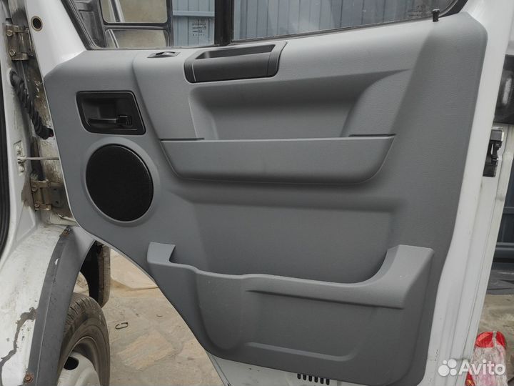 Дверные обшивки на газель