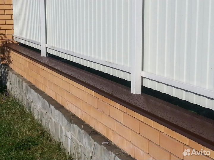 Парапетная крышка угольная 390мм 0,45 PE RAL 8017