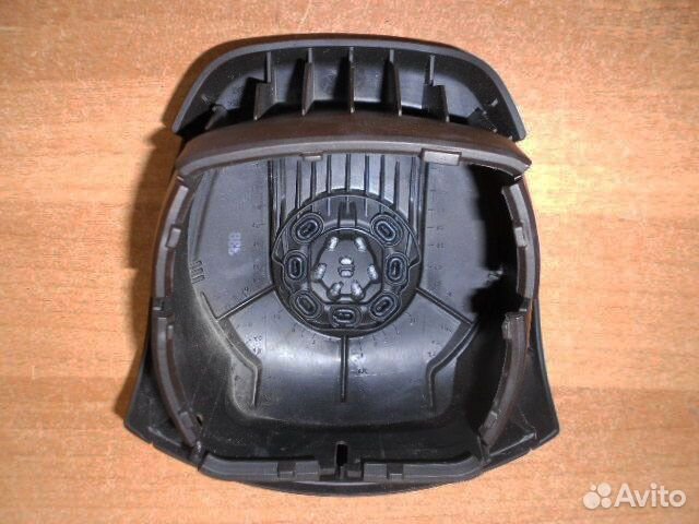 Заглушка в руль Volkswagen Touareg с 2010 г. в
