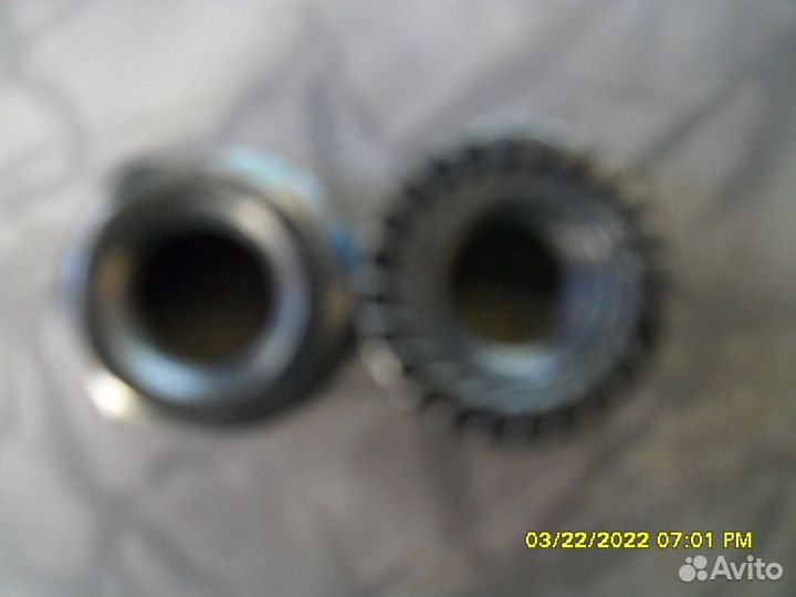 Гайки шестигранные самостопорящиеся цельнометаллич