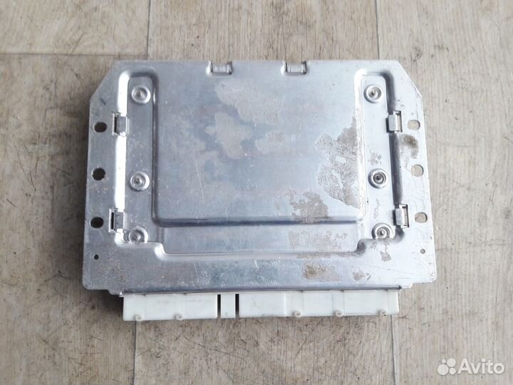 Блок управленмя гидроподвеской Mercedes W220