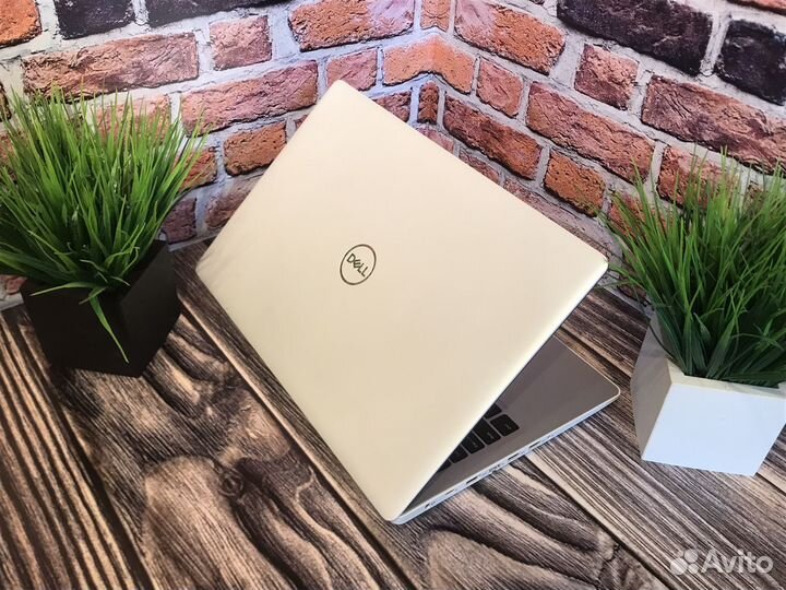 Игровой ноутбук Dell Full HD/i3-6006U/2 Видеокарты