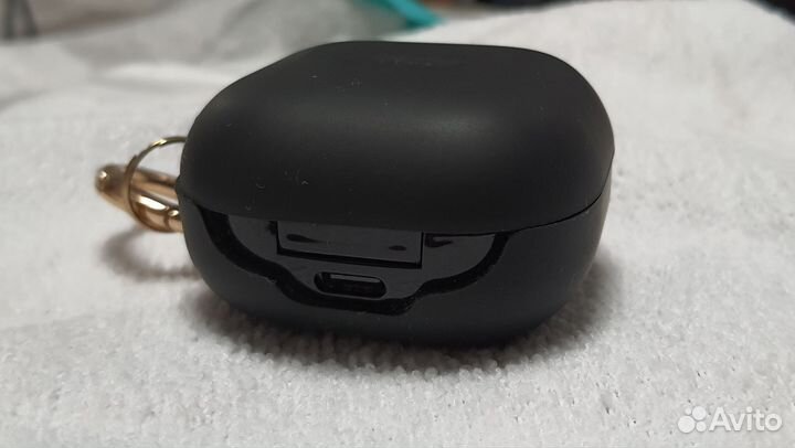 Силиконовый защитный чехол для Galaxy Buds Live