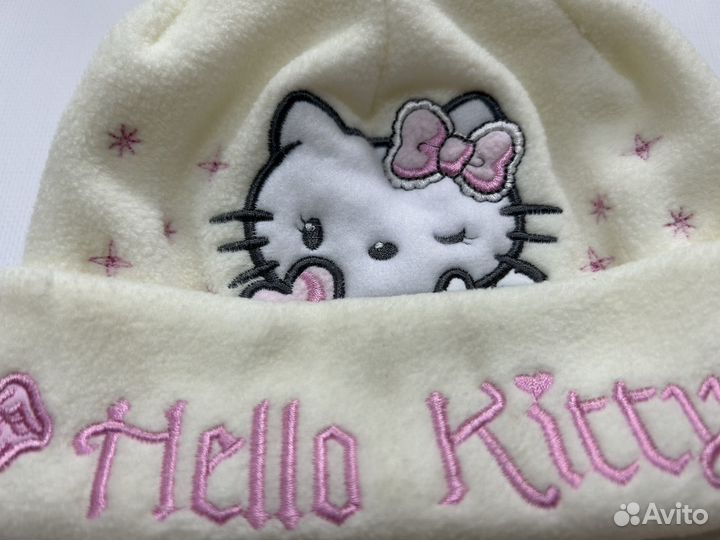 Шапка на малышку новая