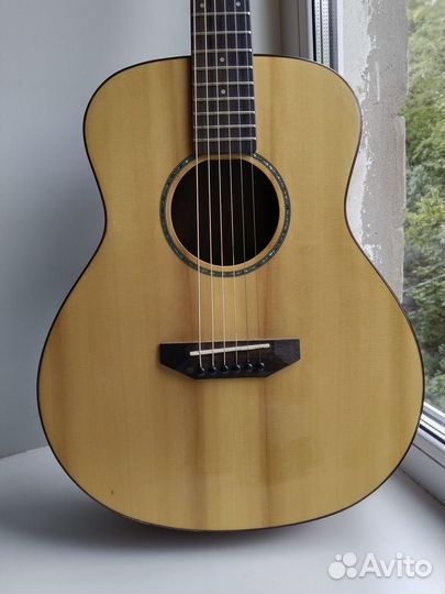 Акустическая гитара Caraya